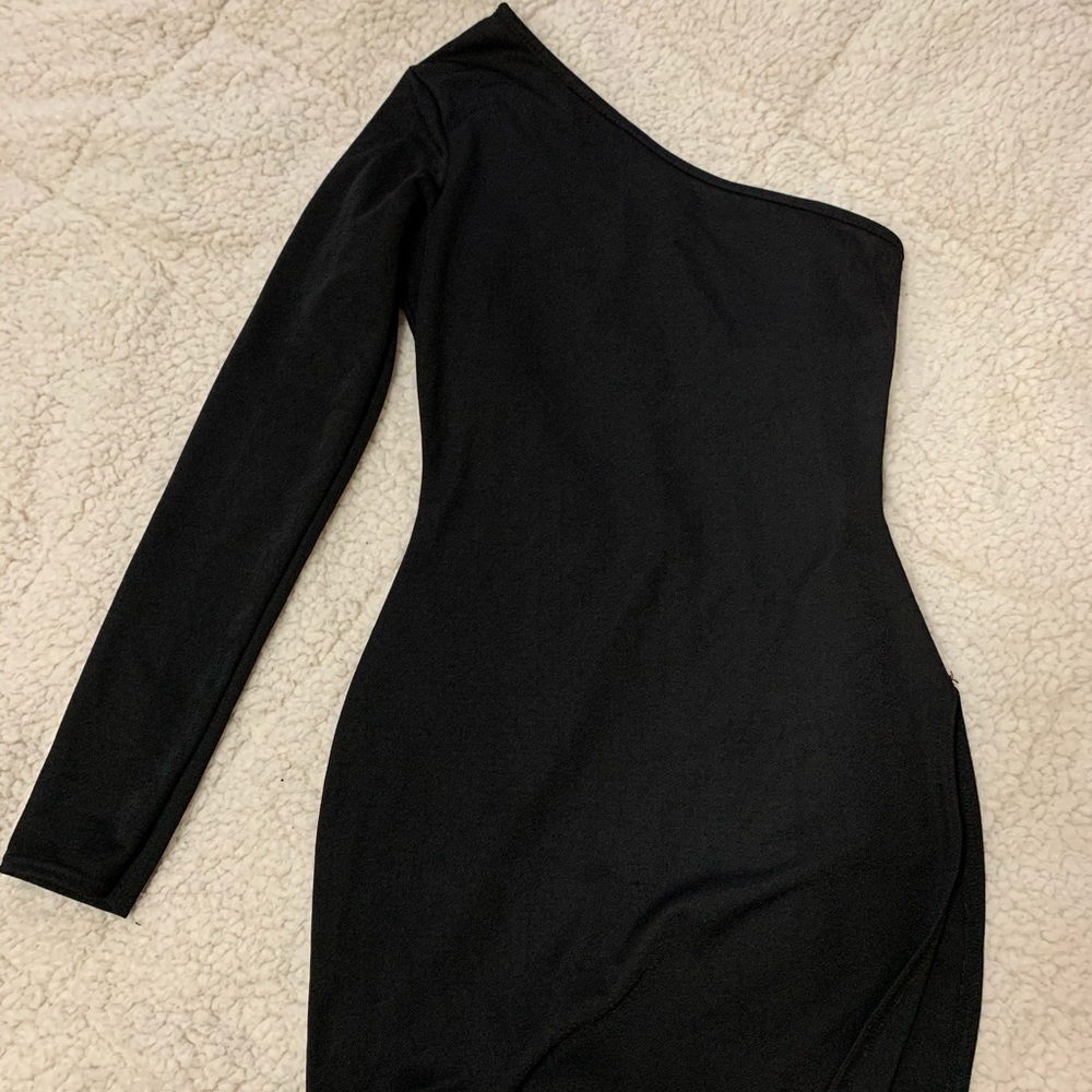 Pretty little thing arm cut dress